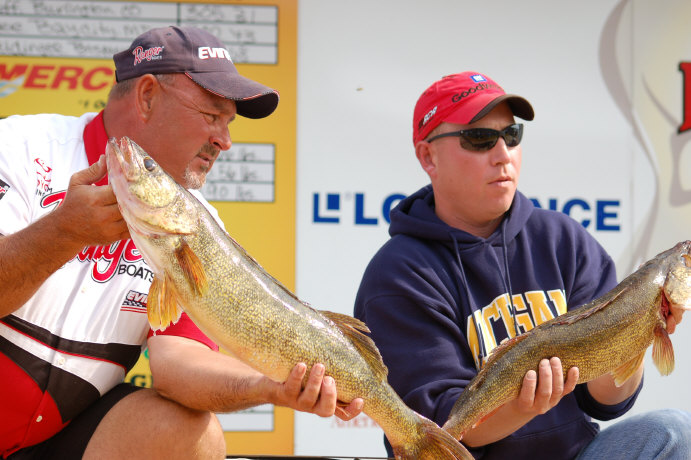 992A84DB-BB70-40AB-8CED-50DEA55881F6