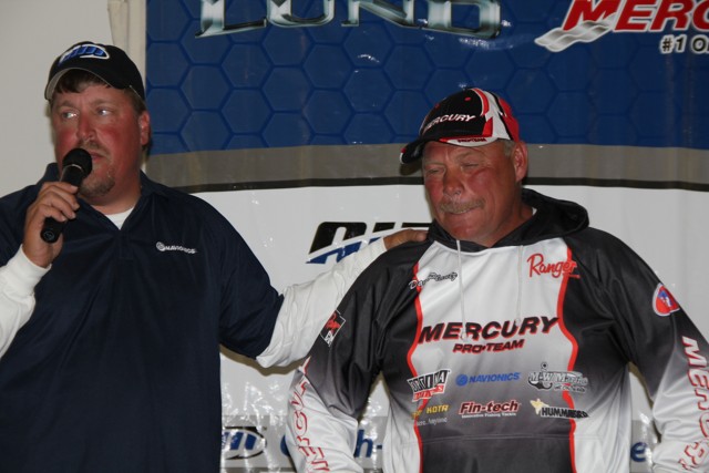 992CA6B8-572F-4453-9CC7-2516D44A1F49