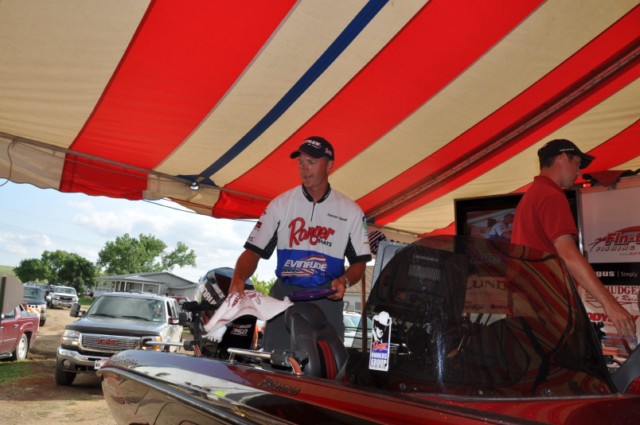 994B617C-5E63-4700-800F-D85E377ABAE4