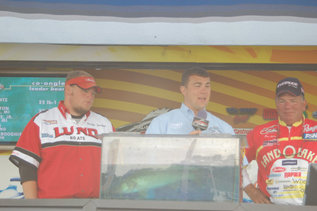 99576166-58F4-4F26-A377-C5118CB4A0F3