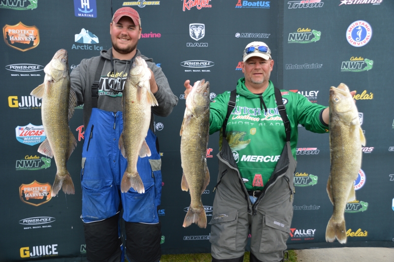 99641915-DA34-4479-BDBC-0331EA327955