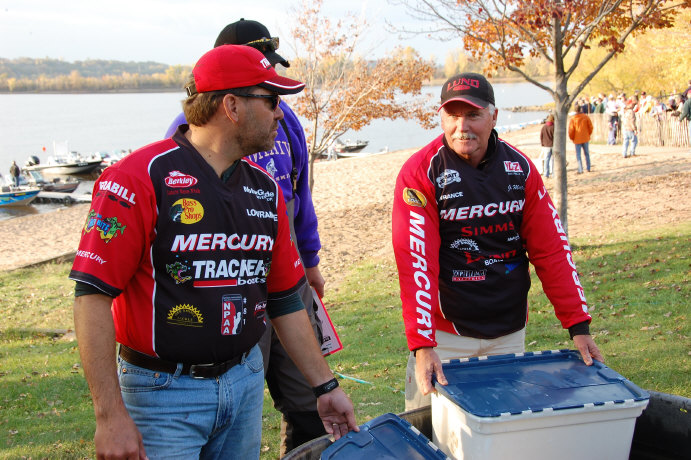 99818D43-F317-4FCF-BB21-2A51ACCA58BE