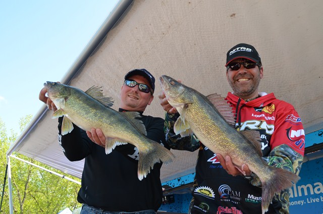 99923713-9384-4D98-86F8-3266B775AD23