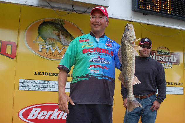 99A90908-68F5-4C6B-BC72-5DA4A833BBAF