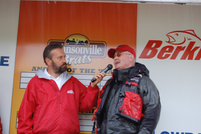 99BC19B3-59D2-407E-9CF2-C5CB7F6A884F