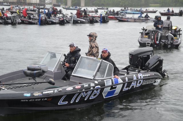 99DDAA21-6374-44C3-98CE-5D430A51AFF6