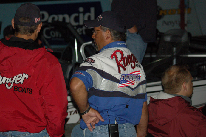 99F4811F-9CF4-4312-ABB9-A5BC16B99399