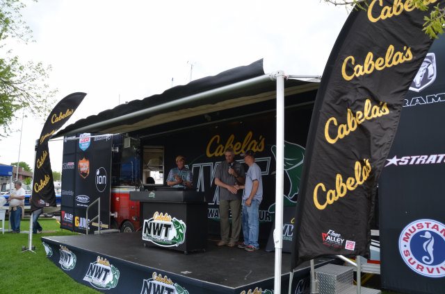 99FBA5B1-D49E-4CB0-9B10-098AE327966D