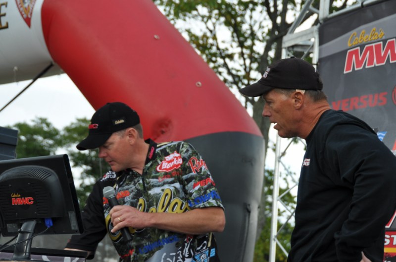 9A30DF0A-7546-4D97-A4E8-01F978428A05