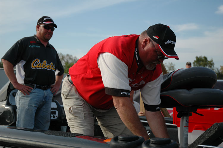 9A43BB4A-3A4D-4D4F-A7D9-8222A311906F