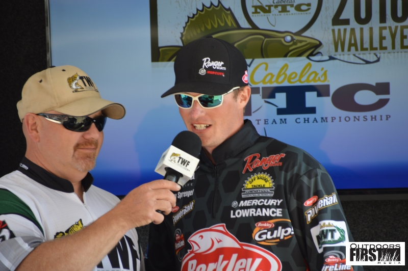 9AA95525-E8FB-4579-B0B1-092C6490CA08