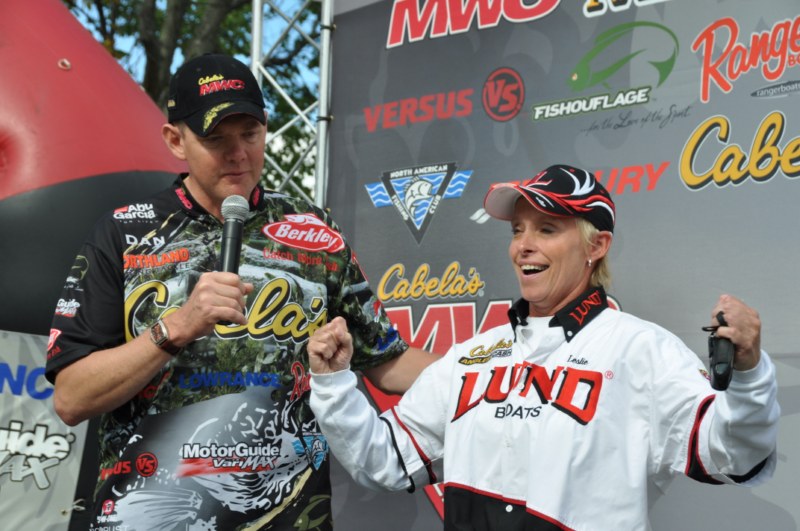 9ABDF36D-D0D2-423B-B174-5892812BD7CF