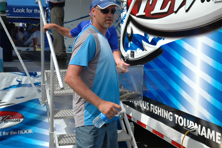 9ACC3249-33F4-49C0-89BF-669FC3FAC5F7