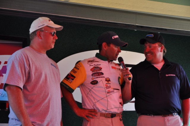 9AD135AA-3A83-4C97-B9B9-B3EDA0B4558E