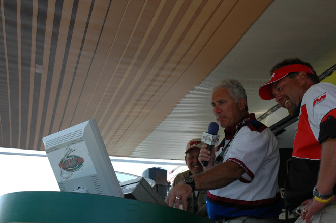 9AF334D2-90AB-48E5-A71C-F592F1268B64