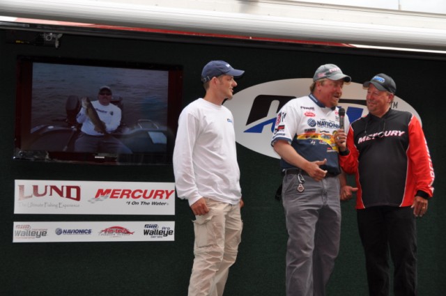 9B002100-F8A3-44CC-8337-2A53359F1E42