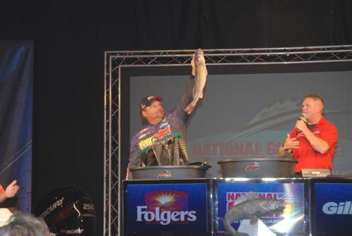 9B077E50-EF31-449D-8C1B-1ADF2D824422