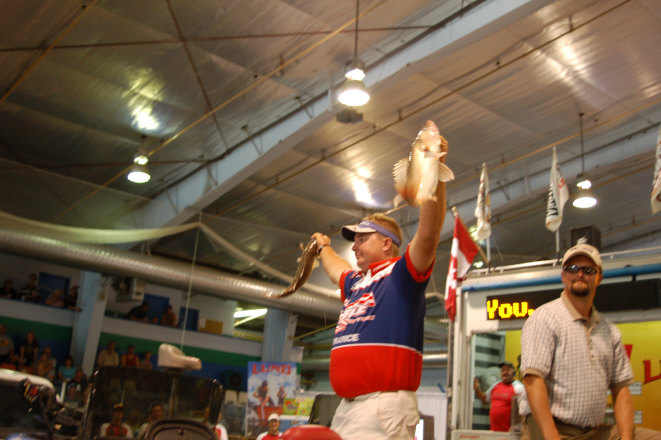 9B0AEDC6-FCEB-42D8-96D2-5FD0E2550813