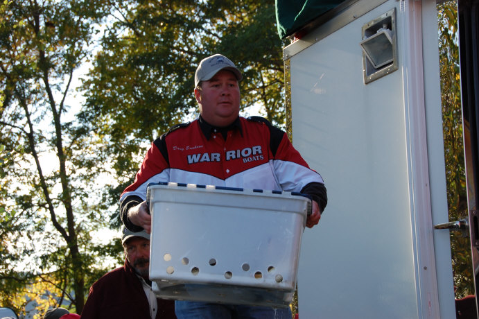 9B4894DB-E3B4-4F4F-8564-07E09C941B19