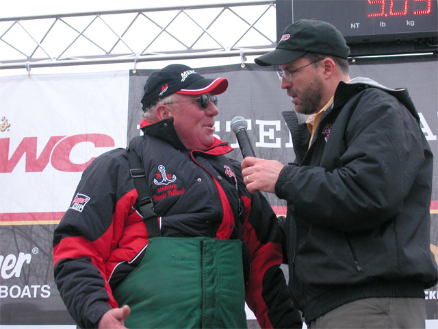 9B5E6D14-0424-423D-B1E1-1A7E314AEABC