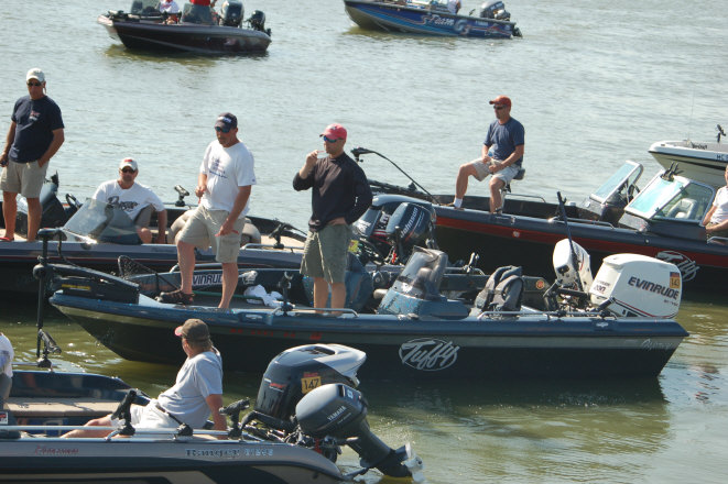 9B71D884-985D-40A2-806F-152345B52451