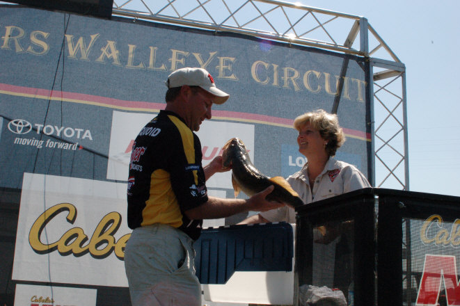 9B84DEC8-9F10-49A7-A741-7DAF7AC3DF56