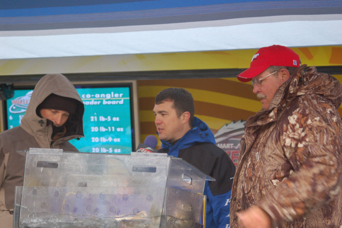 9B95A247-8DE9-42FB-AD5A-D0F68EE6AE04