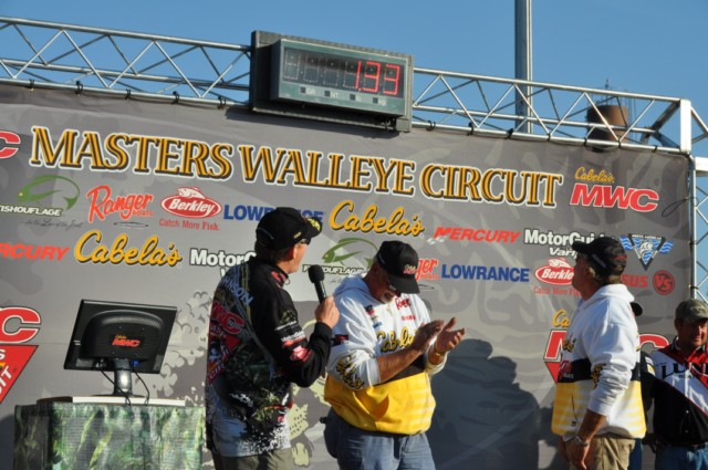 9BDB03FD-ED7D-4D77-AA6E-1DDB35F25F3B