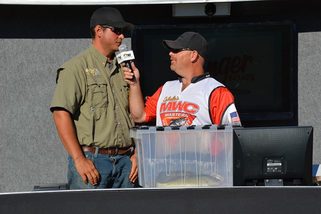 9BDC319E-9D6D-4C64-A7E6-9819CBF5258B