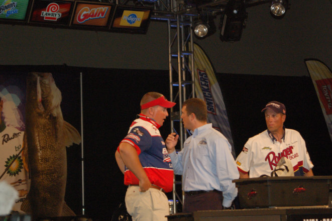 9BF85536-42F9-4F22-934B-937E901566B9