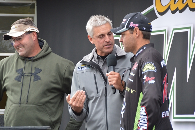 9C557EA8-0C9B-434B-B5EA-EED9D86AD39E