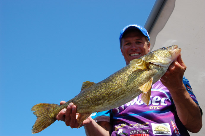 9C7C3E83-D419-4381-A0AD-404C4DD57239