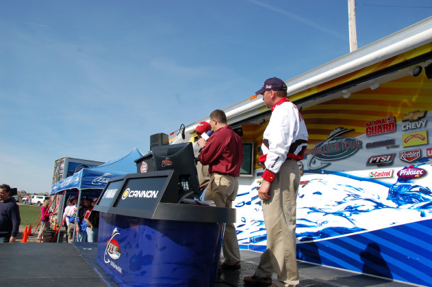 9C807984-D22A-4D0C-8ECB-1F1224BF42AC