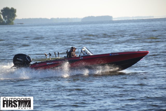 9C8D6B5A-881B-456F-957C-306A718A28EF