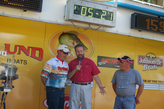 9C9D1E71-13BA-4985-9743-4B351AB7BD3D