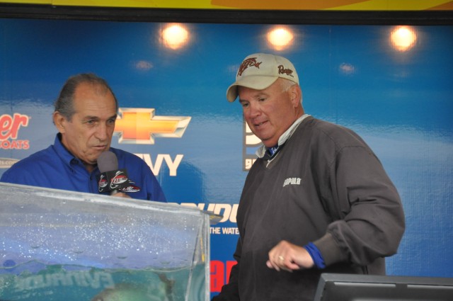 9C9DB7BD-A8E1-4098-9C53-34F68AAE8BC2