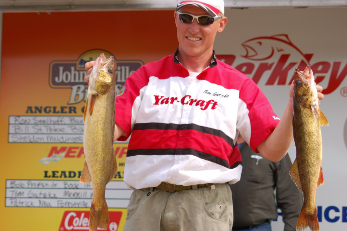 9CB3276A-33C4-411C-9CEE-A7CE1F0D8532