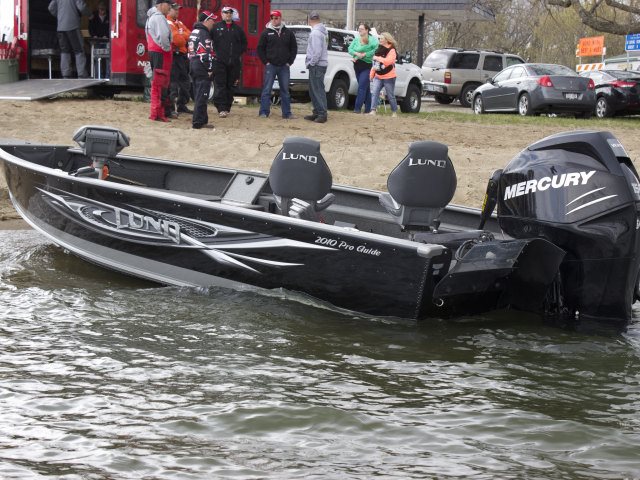 9CC76666-1F59-4AFE-A20D-0E28E3DF4323