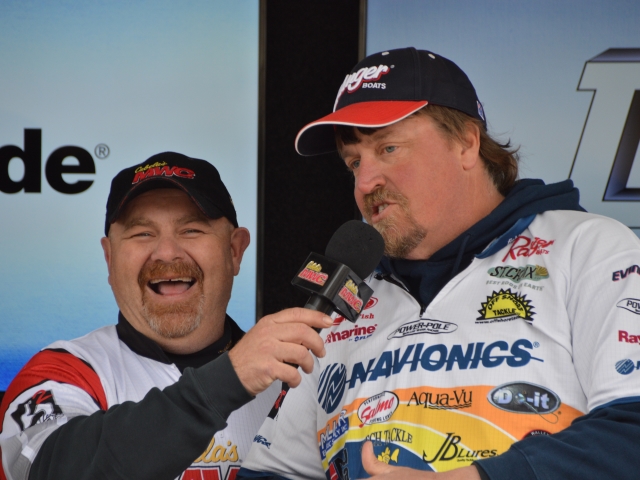 9CD12CC6-A51C-4C6C-B129-04A3BBD294EA