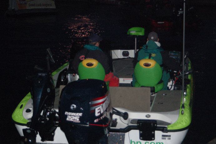 9CE16780-19CB-4C64-B51F-3341D4006876