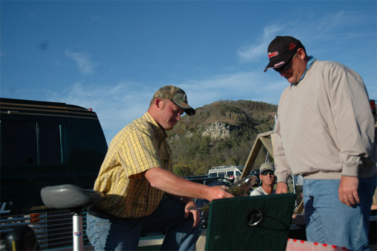 9CE3D53C-1C06-4208-858A-57175C761CEA