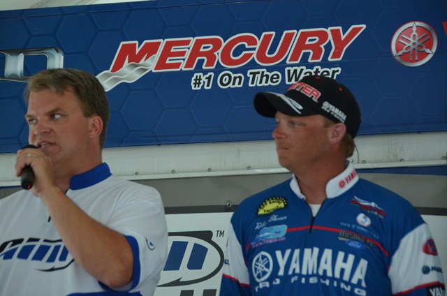 9CE810BB-6778-4CF4-926E-9774D009FA5D