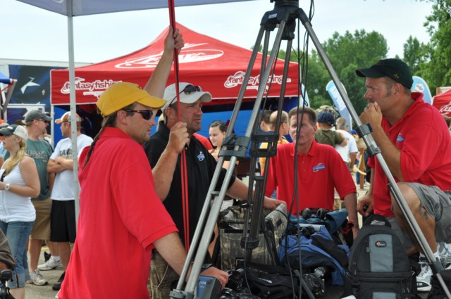 9CFEE365-CAEF-422A-91B1-12108FD2A271