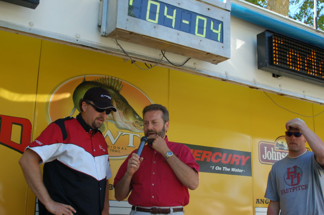 9D0BC94D-EAF0-4BC8-8AA4-E1E1D13B0384