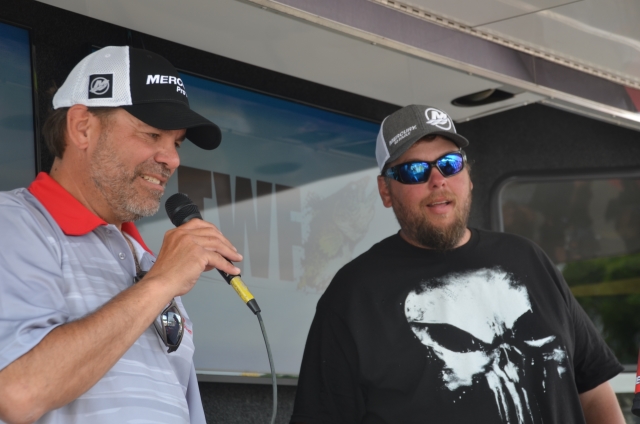 9D38D660-B853-4140-9847-7D773A3A908D