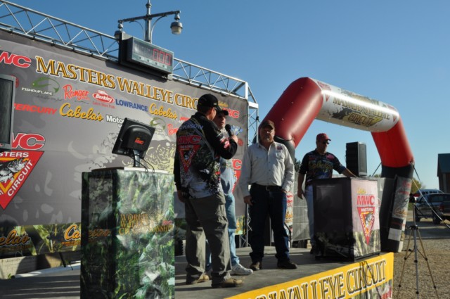 9D61B0A4-115B-4568-A831-8E55627CF49F