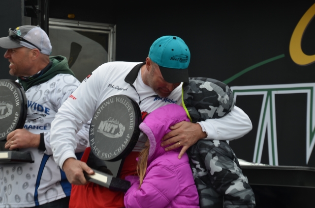 9D873458-56B0-4CCE-8902-32FA9E841F59