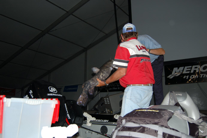 9DBA5F05-7AF7-45EF-870B-EB2590C509AC