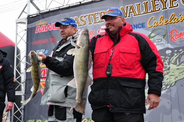 9DE6F295-740D-4BE0-9BEE-1C7D2735C873