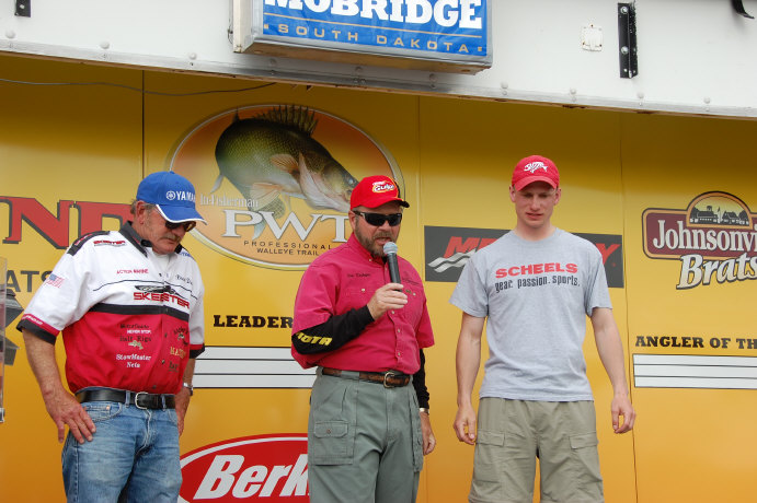 9E330333-CB60-47E4-8DA3-B1AB03B704E1